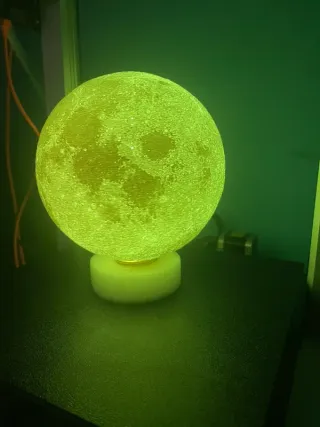 Lampada Luna 3D LED Ricaricabile - Artigianale 3D