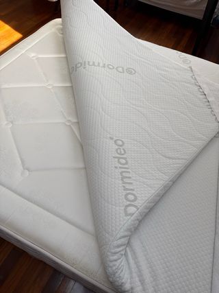 Topper, colchoncillo, futón o sobrecolchón visco.