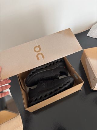 Zapatillas On Running Negras