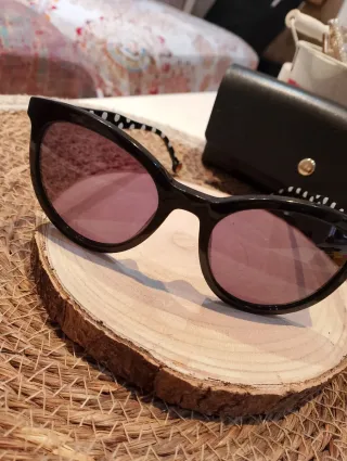 Gafas de sol negras