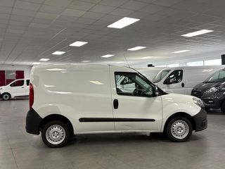 Fiat Doblò Cargo Base 1.3 Multijet 90cv E5+ SIN PUERTA LATERAL