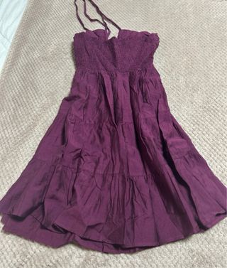 Vestido de verano morado oscuro