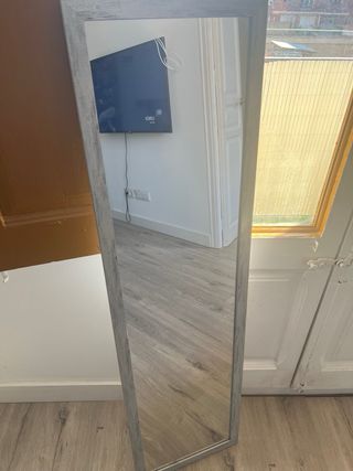 Grande specchio a figura intera