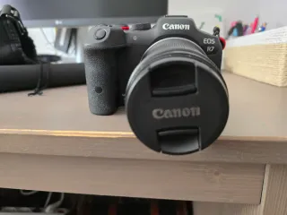 Canon EOS R7 + Objetivo RF 18-150mm