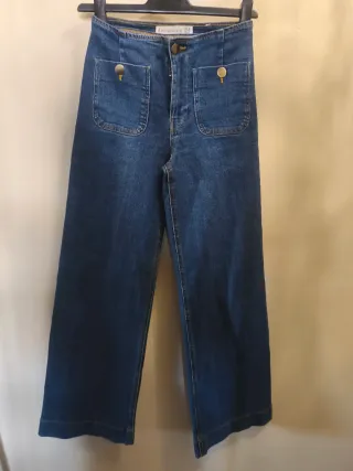 D77 jeans minimal bolsillos Stradivarius talla 34