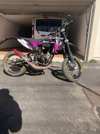 Sherco 50cc SM-RS Factory 22 Negra/Rosa