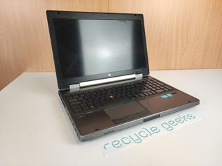 HP EliteBook 8560w i5-2540M 4GB 250GB HDD