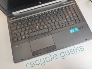 HP EliteBook 8560w i5-2540M 4GB 250GB HDD