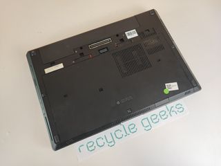 HP EliteBook 8560w i5-2540M 4GB 250GB HDD