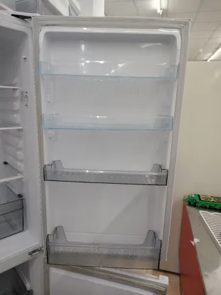 Nevera Daewoo Blanca.  N381