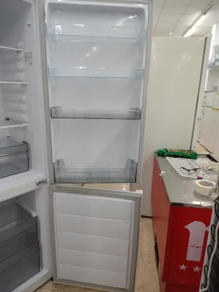 Nevera Daewoo Blanca.  N381