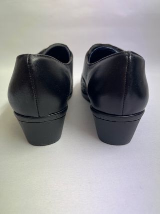 Zapatos piel talla 40 anchos marca Jam para mujer
