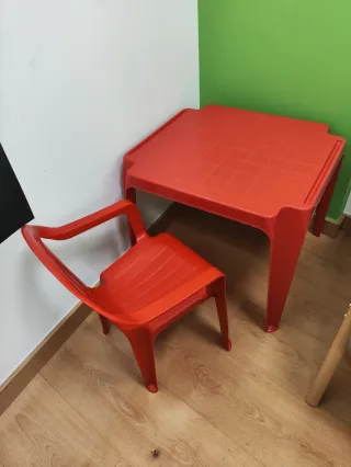 Mesa y Silla Infantil Roja
