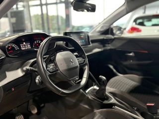 Peugeot 208 ALLURE	73KW (100CV) TAPICERÍA COZY GRIS MÓDENA CON PESPUNTES MENTOLADOS