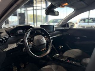 Peugeot 208 ALLURE	73KW (100CV) TAPICERÍA COZY GRIS MÓDENA CON PESPUNTES MENTOLADOS