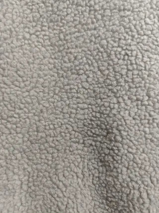 Chaqueta H&M bebé gris borreguito