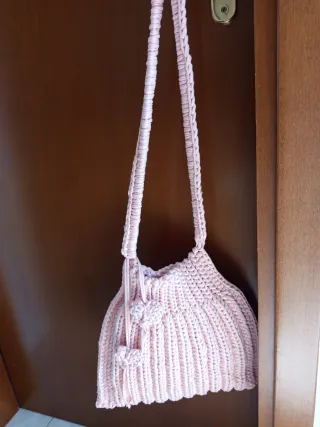 Borsa rosa in fettuccia