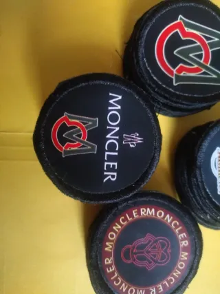 Moncler set da 4 patch da cucire  Modello giappone