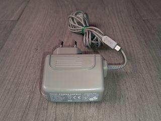 Nintendo 3DS / DSi - Cargador Original