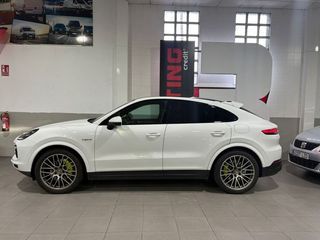 Porsche Cayenne Coupé E-Hybrid Platinum Edition