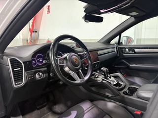 Porsche Cayenne Coupé E-Hybrid Platinum Edition