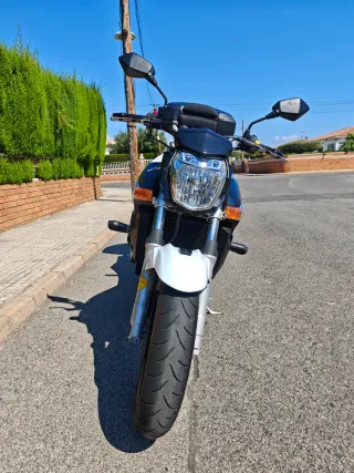 Suzuki gsr 600 del 2008, moto en buen estado