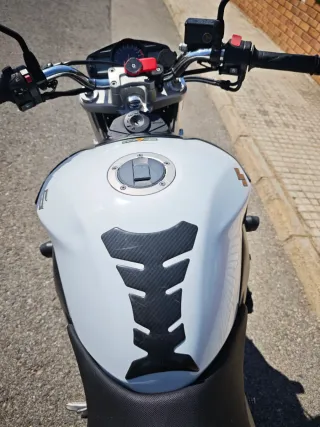 Suzuki gsr 600 del 2008, moto en buen estado