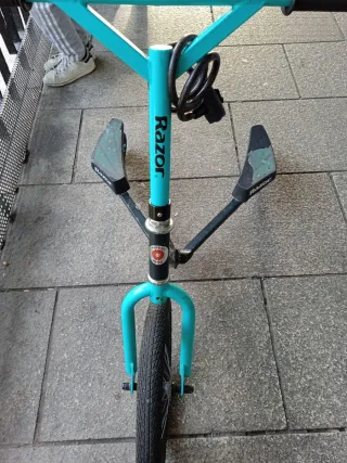 Patinete Razor Delta Wing para derrapes