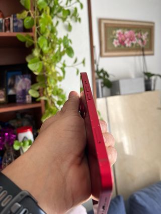 iPhone 13 128GB Special edition Red