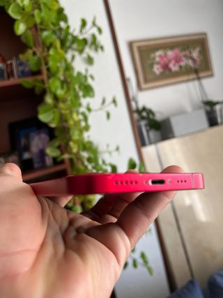 iPhone 13 128GB Special edition Red