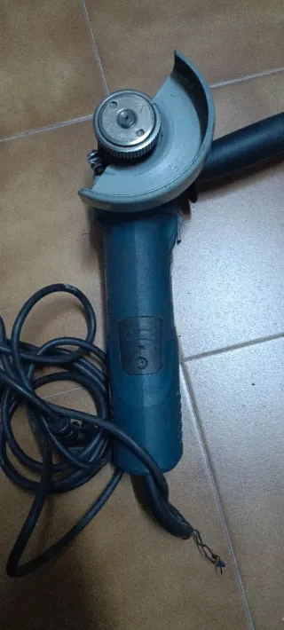 Radial Bosch GWS 7-115 Professional