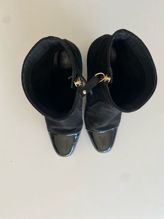 Botin tacon piel con charol