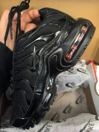 Zapatillas negras deportivas