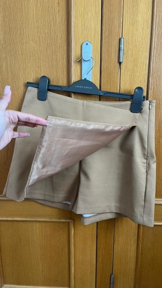 Short falda color camel