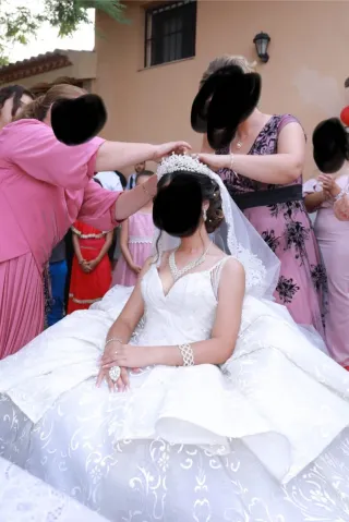 Vestido de novia estilo princesa talla S