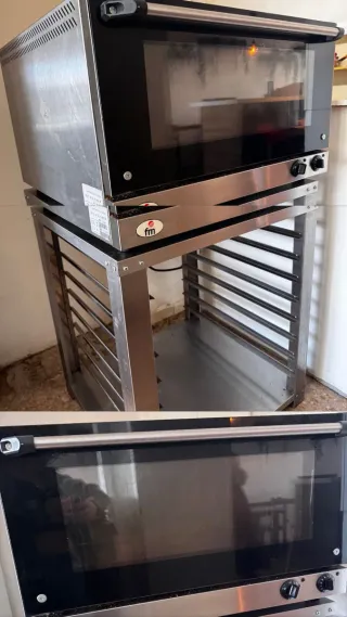 Horno profesional con mesa soporte