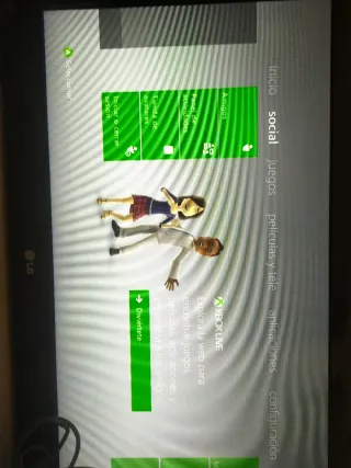 Xbox 360 Blanca + Accesorios y Juego