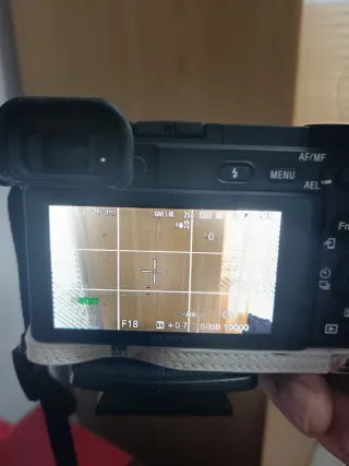 Cámara Sony Alpha 6400 4K con funda