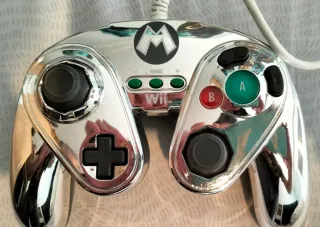 Mando Wii Plateado Edición Especial