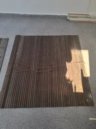 Conjunto persianas alicantinas madera color roble