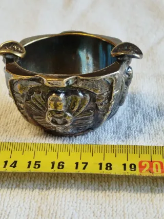 Centro de mesa de bronce macizo, joyería ALMAZÁN.