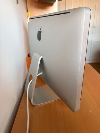 Ordenador para piezas y teclado usable y funcional