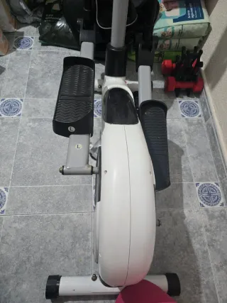 Bicicleta elíptica BH ZK200