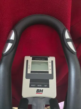 Bicicleta elíptica BH ZK200