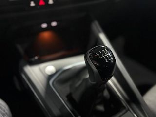 Volkswagen Golf "Más" 1.5 TSI 85kW (115CV)