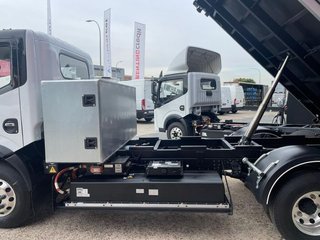 Dongfeng Box QUANTRON EV4
