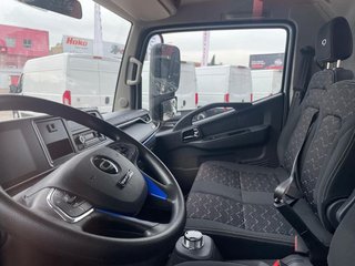 Dongfeng Box QUANTRON EV4