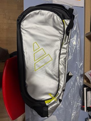 Paletero de Pádel Adidas Pro Tour Silver Grey 2026