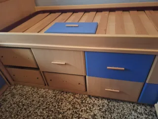 Conjunto Cama nido, somier y mesita de noche