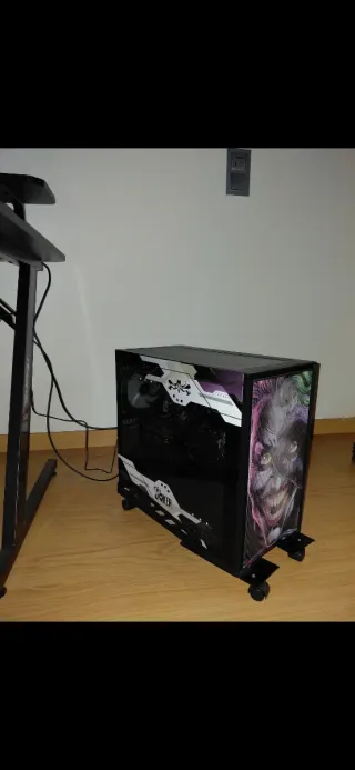 Pc gaming com ~30 meses de garantia.